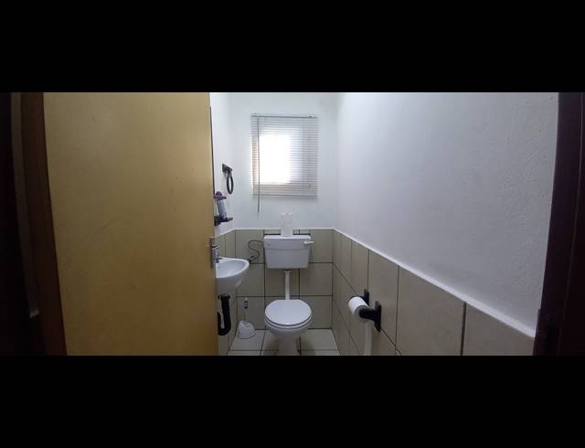 1 BEDROOM FLAT TO LET IN KLERKSDORP RURAL